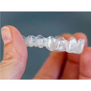 Transparent Retainer